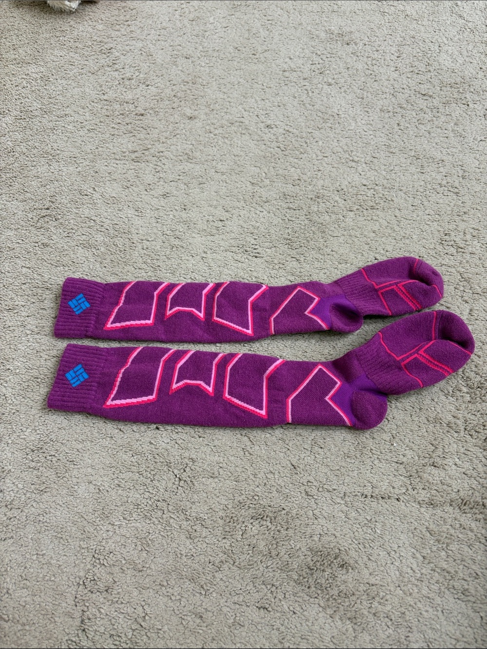 Purple & Pink Geometric Knee-High Socks for Skiing & Snowboarding